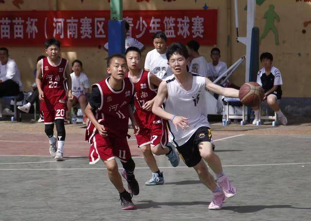 AIYOUXI.COM-关于全国青少年篮球比赛线上线下联动，全民参与热情高涨的信息