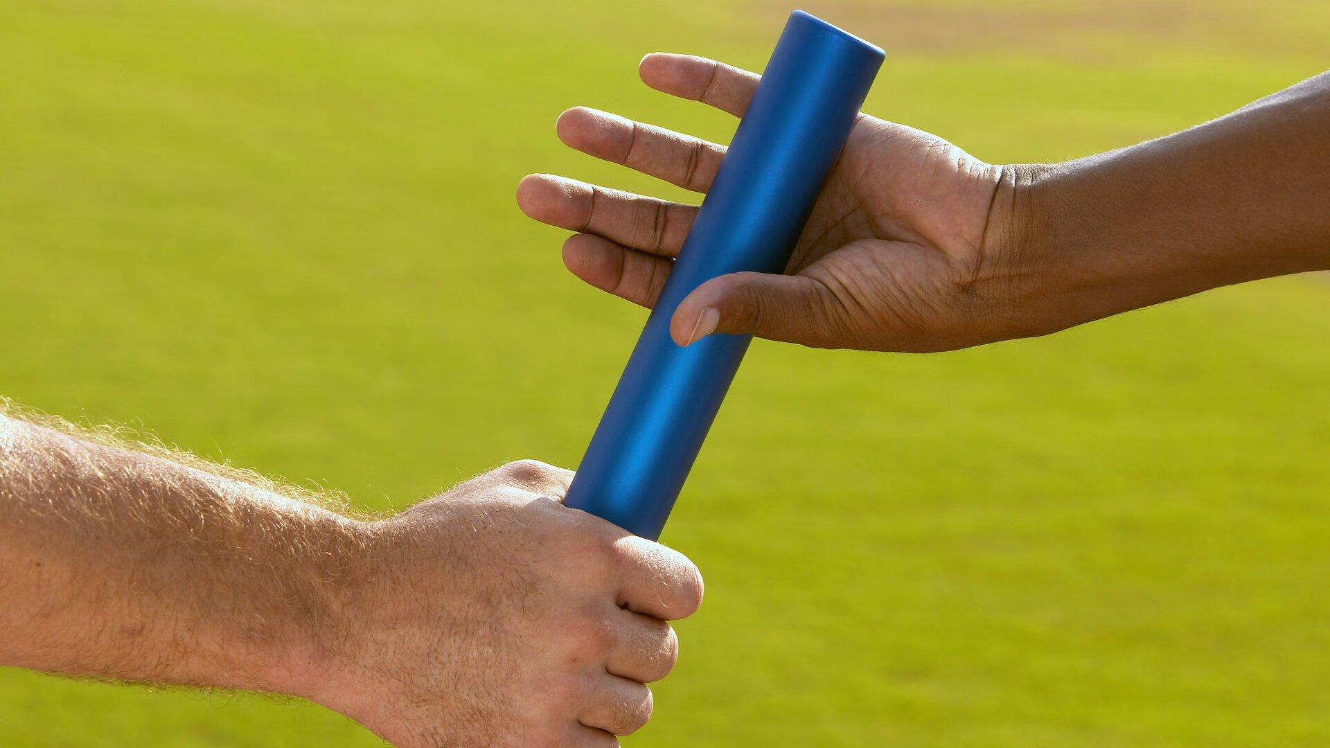 爱游戏娱乐网址-中国足球联赛形成俱乐部青训输出协同网络，中国足球青训营都有哪些