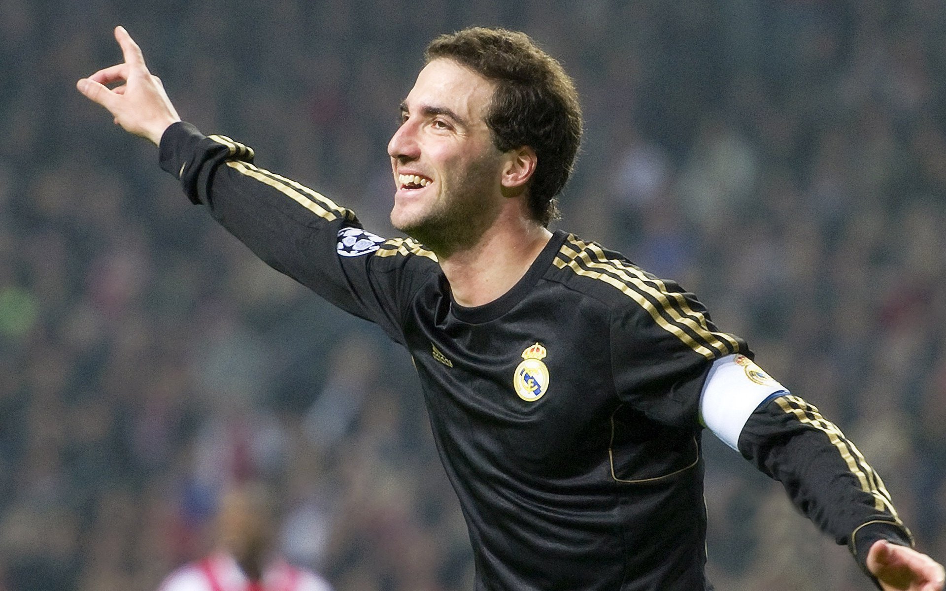 英超：曼联2-0战胜莱斯特城，拉什福德双响锁定胜局，足总杯曼联对莱斯特城